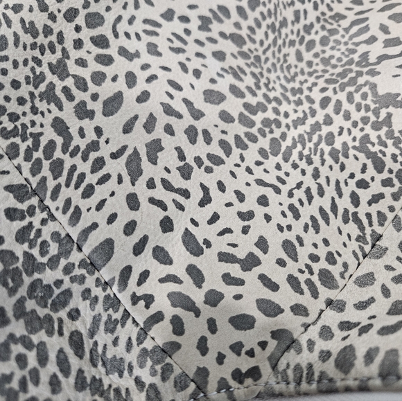 HOBO Paulette Leopard Print Shoulder Bag - Picture 11 of 11